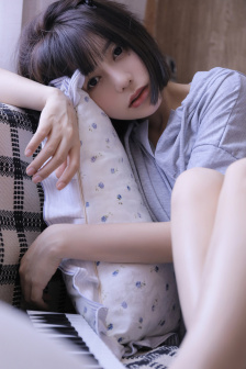 贺朝在谢俞里面塞东西微博
